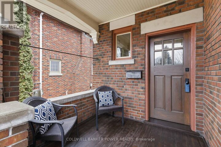 Property Photo:  991 Colborne Street  ON N6A 4A7 
