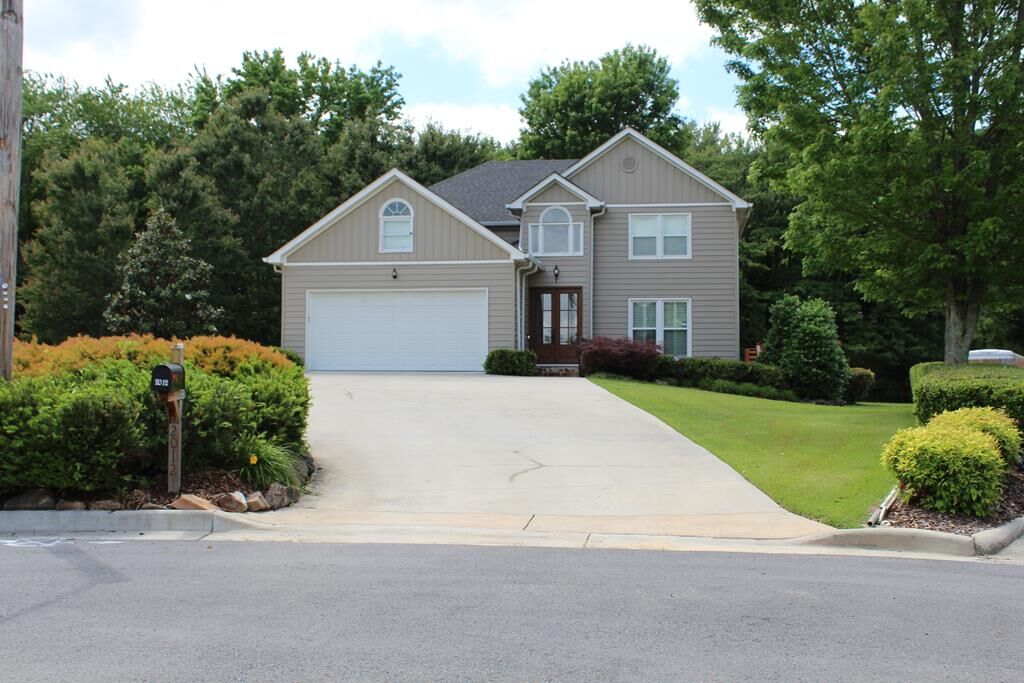 Property Photo:  2012 Kingsridge Drive  GA 30720 