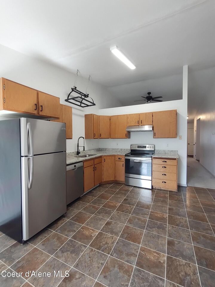 Property Photo:  13747 N Natalie St 1&Amp2  ID 83858 