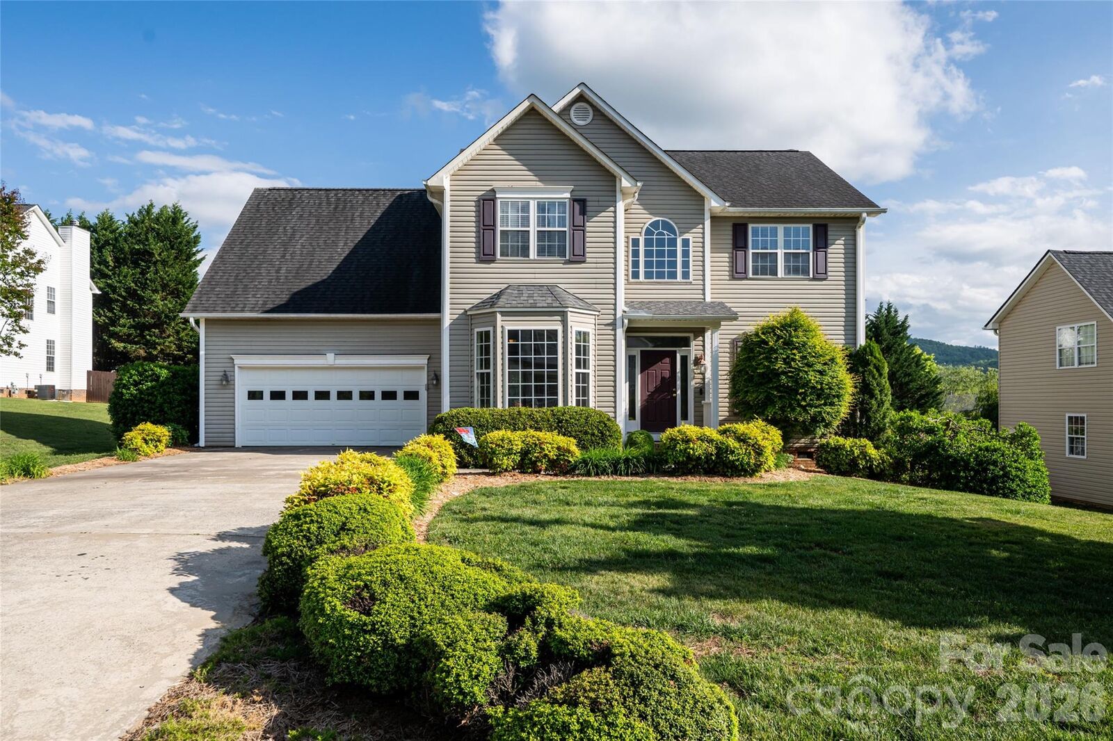 Property Photo:  48 Brownstone Court  NC 28732 