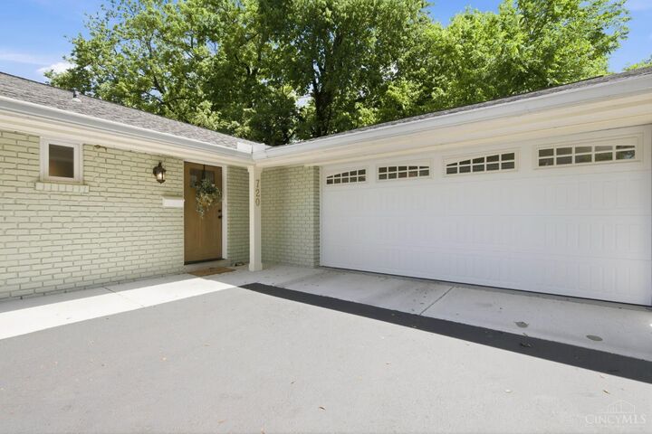 Property Photo: 720 Indian Hill Road OH 45174