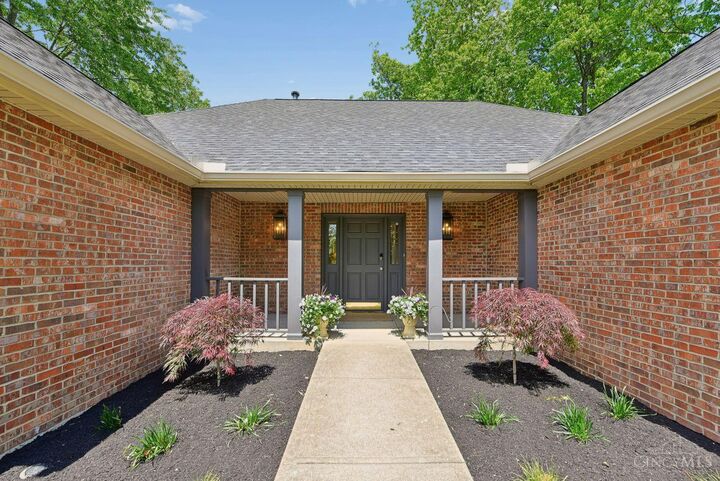 Property Photo:  6149 Saint Regis Drive  OH 45236 