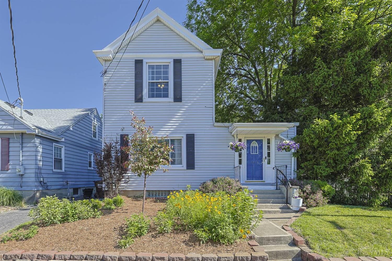 Property Photo: 1914 Madison Avenue OH 45231