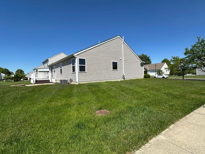 Property Photo: 6043 Jamesport Drive OH 43081