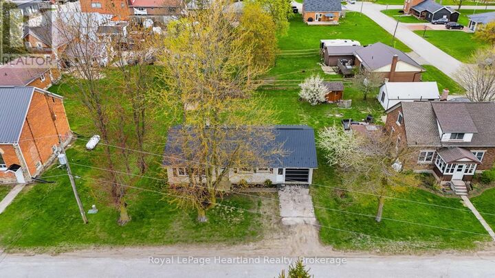 Property Photo:  2055 John Street  ON N0G 1X0 