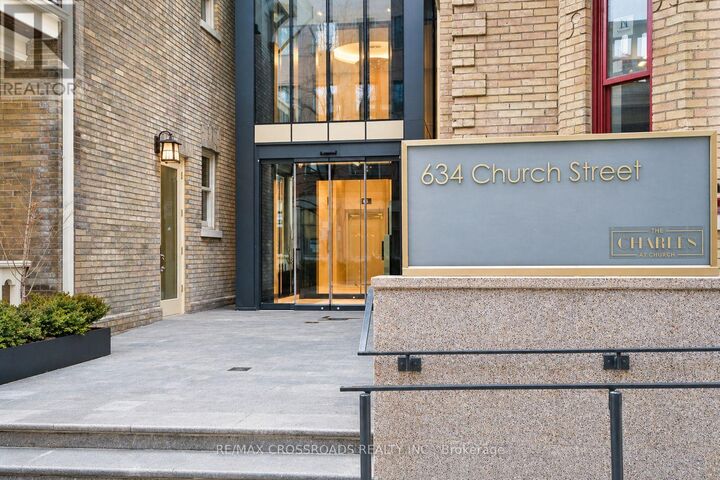 Property Photo:  634 Church Street 1406  ON M4Y 0G9 