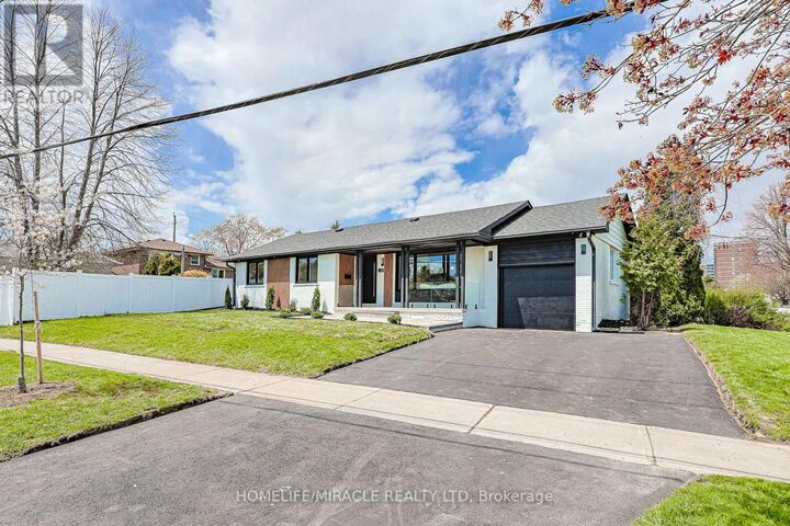 Property Photo:  158 Cass Avenue  ON M1T 2B7 