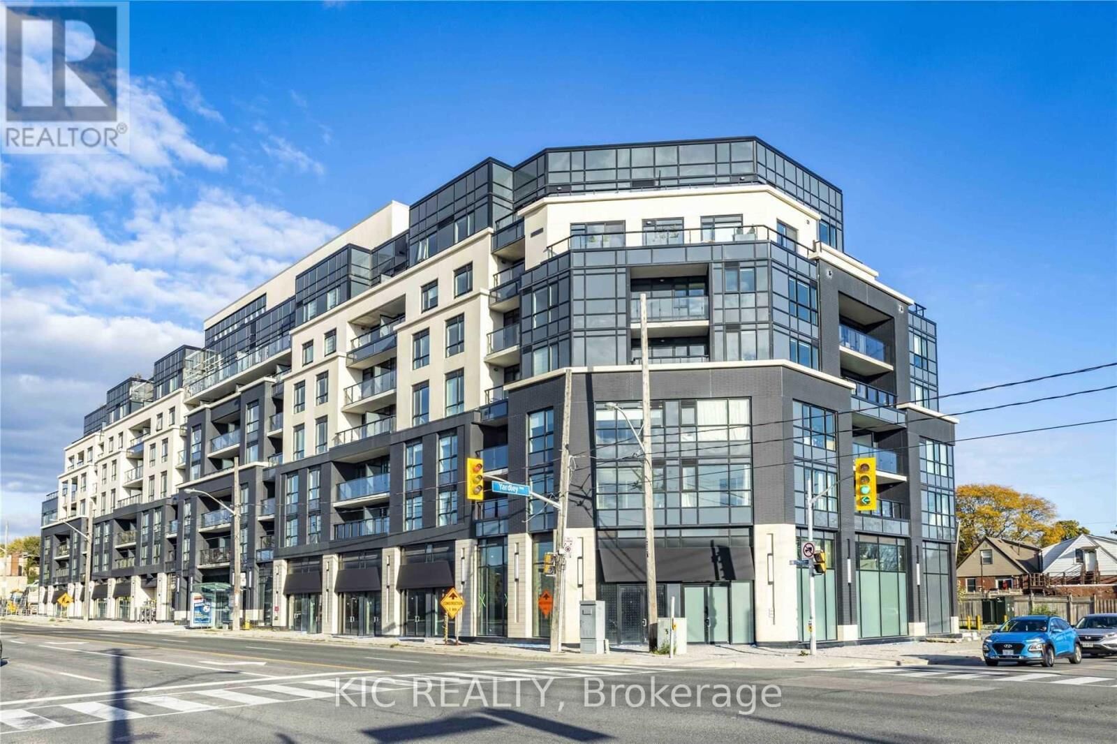 Property Photo:  1401 O'Connor Drive 221  ON M4B 2V5 