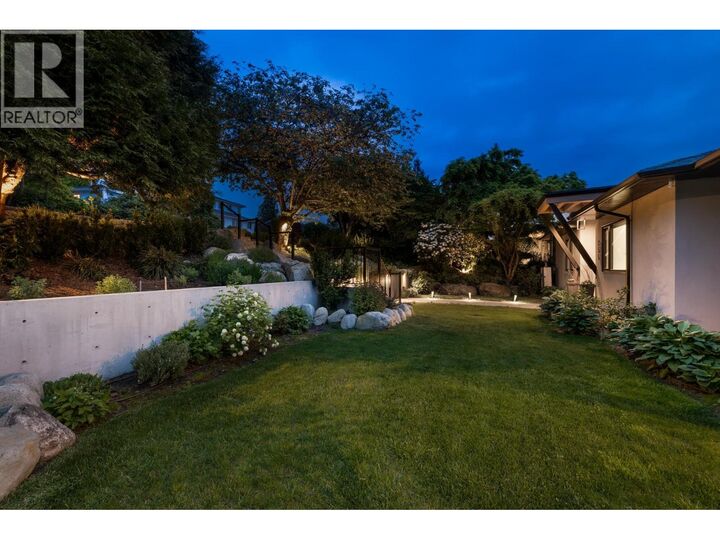 Property Photo:  255 Sandringham Crescent  BC V7N 2R7 