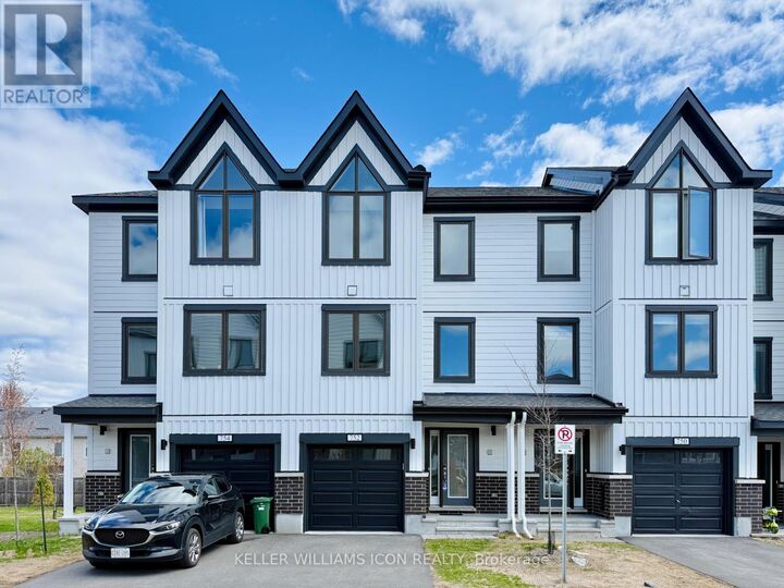 Property Photo:  752 Kinstead Pvt Private  ON K2S 3B3 