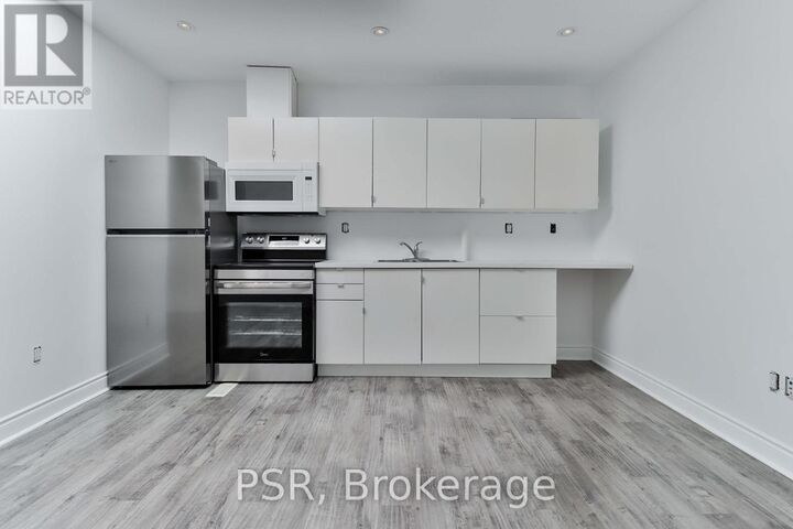Property Photo:  1364 St Clair Avenue 202  ON M6E 1C4 