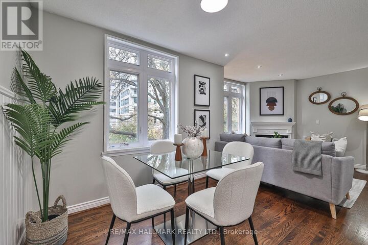 Property Photo:  83 Lillian Street 15  ON M4S 2H7 