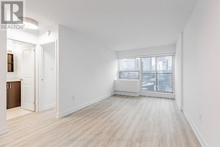 Property Photo:  191 Sherbourne Street 1621  ON M5A 3X1 