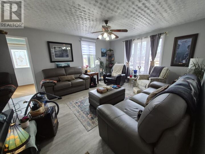 Property Photo:  2 Brown Street  ON P0T 2E0 
