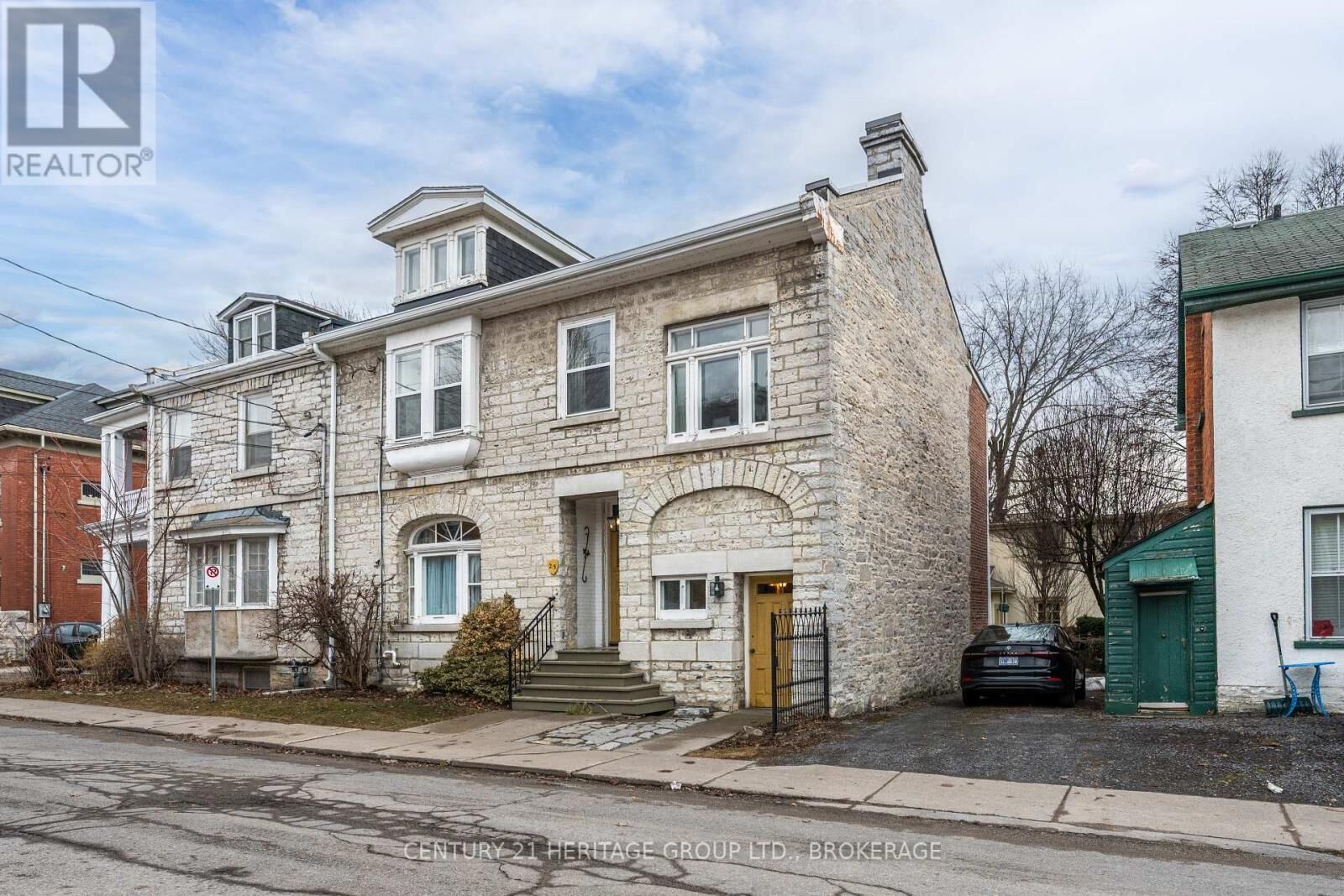 Property Photo:  25 Wellington Street  ON K7L 3B9 