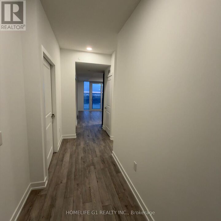 Property Photo:  15 Skyridge Drive 2005  ON L6P 4S3 