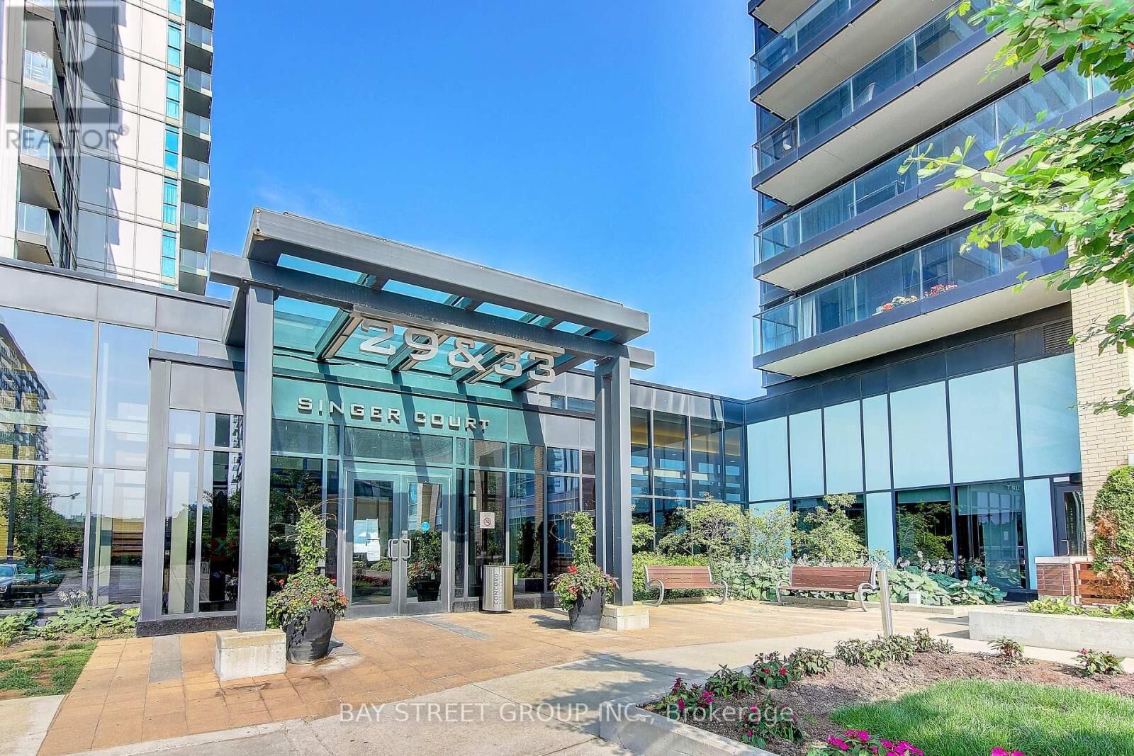 Property Photo:  29 Singer Court 1705  ON M2K 0B4 
