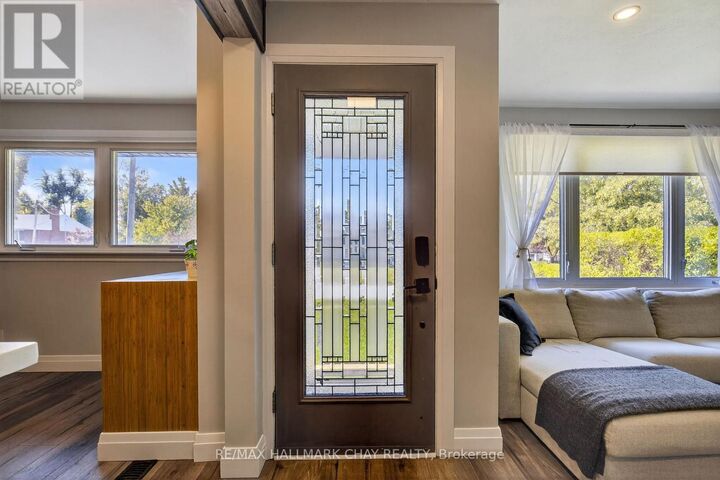 Property Photo:  64 Marion Crescent  ON L4M 2L3 