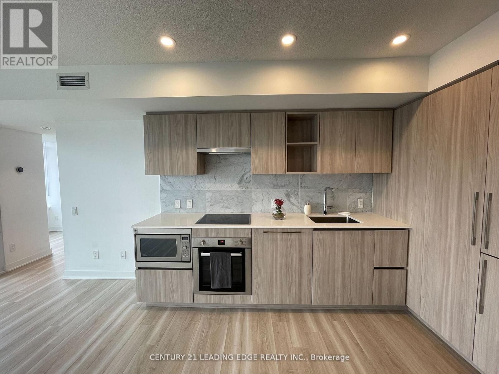 Property Photo:  17 Bathurst Street 1502  ON M5V 1A5 