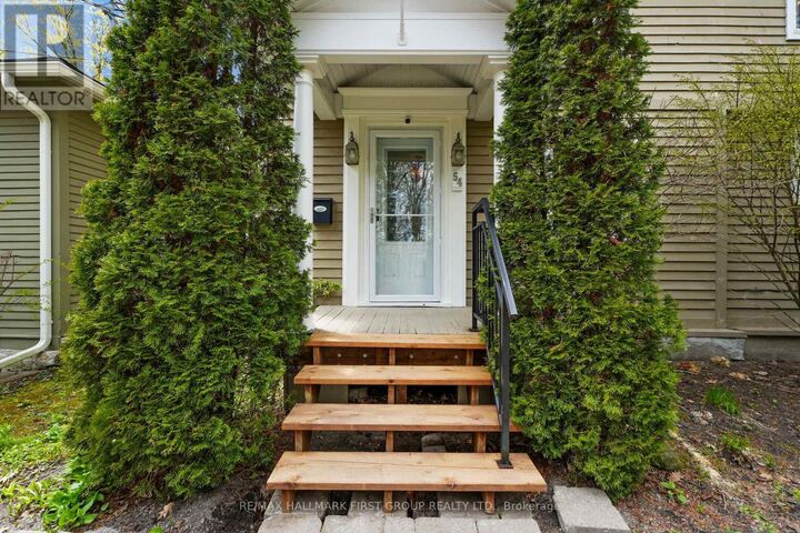 Property Photo:  54 Pine Street South  ON L1A 3E9 