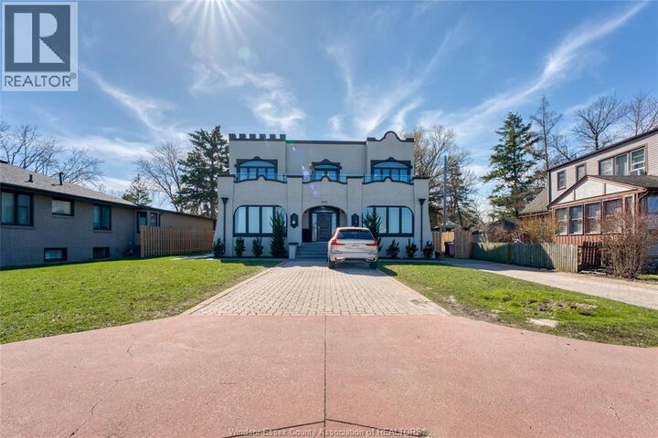 Property Photo:  2161 Riverside Drive West 3  ON N9B 1A8 
