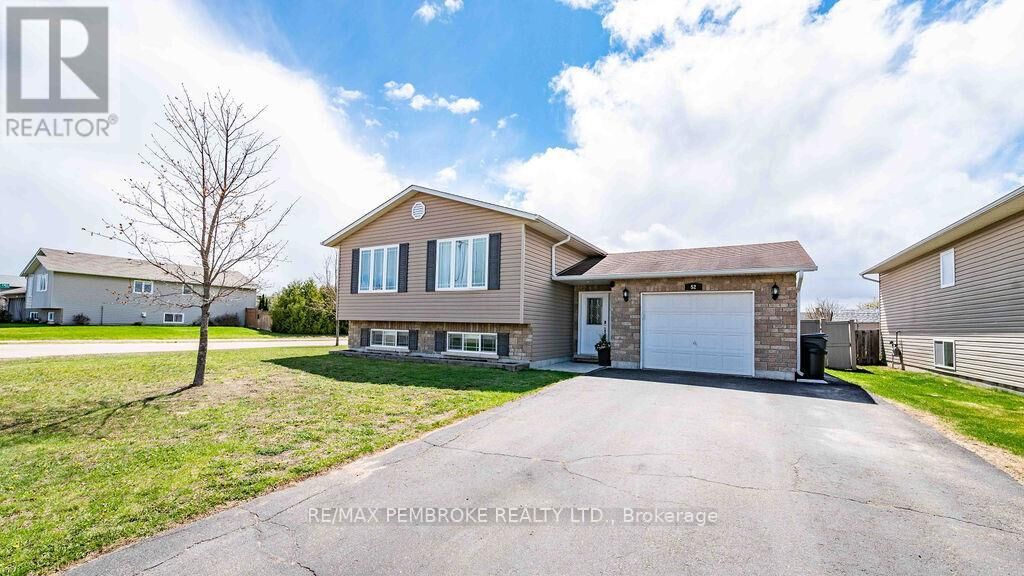 Property Photo:  52 Highland Park Drive  ON K8H 0A3 