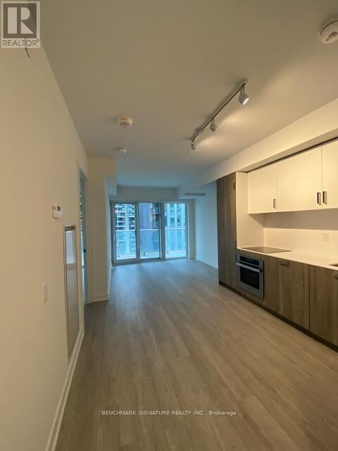 Property Photo:  88 Queen Street East 1715  ON M5C 0B6 