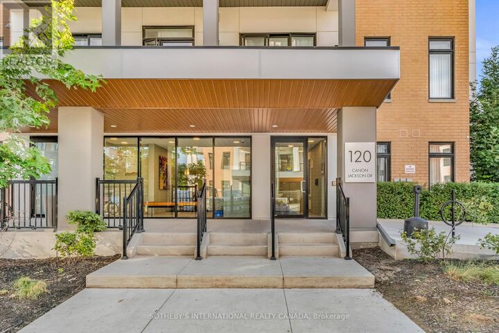 Property Photo:  120 Canon Jackson Drive 406  ON M6M 0B8 