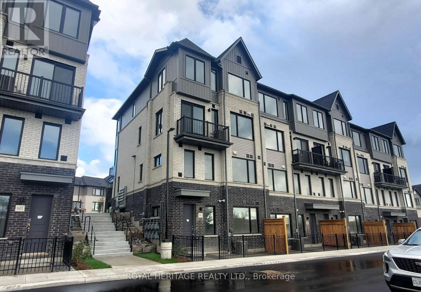 Property Photo:  160 Densmore Road 501  ON K9A 4T9 