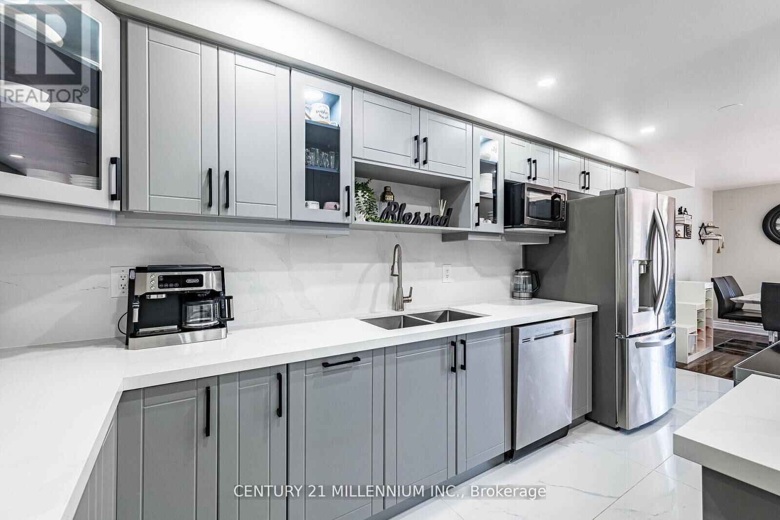 Property Photo:  100 Monaco Court  ON L7A 1X2 