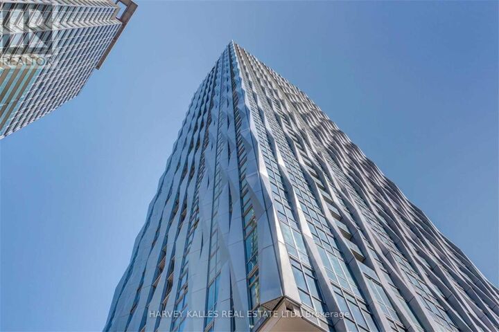 Property Photo:  1 Yorkville Avenue 4905  ON M4W 1L1 