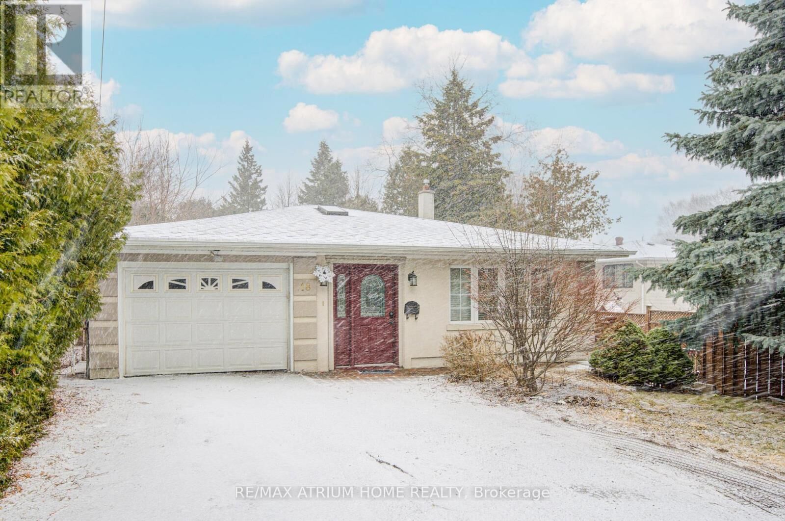 Property Photo:  18 Doverwood Court  ON M2M 2G7 