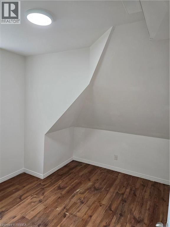 Property Photo:  42 Sheridan Street Upper  ON N3T 2P9 