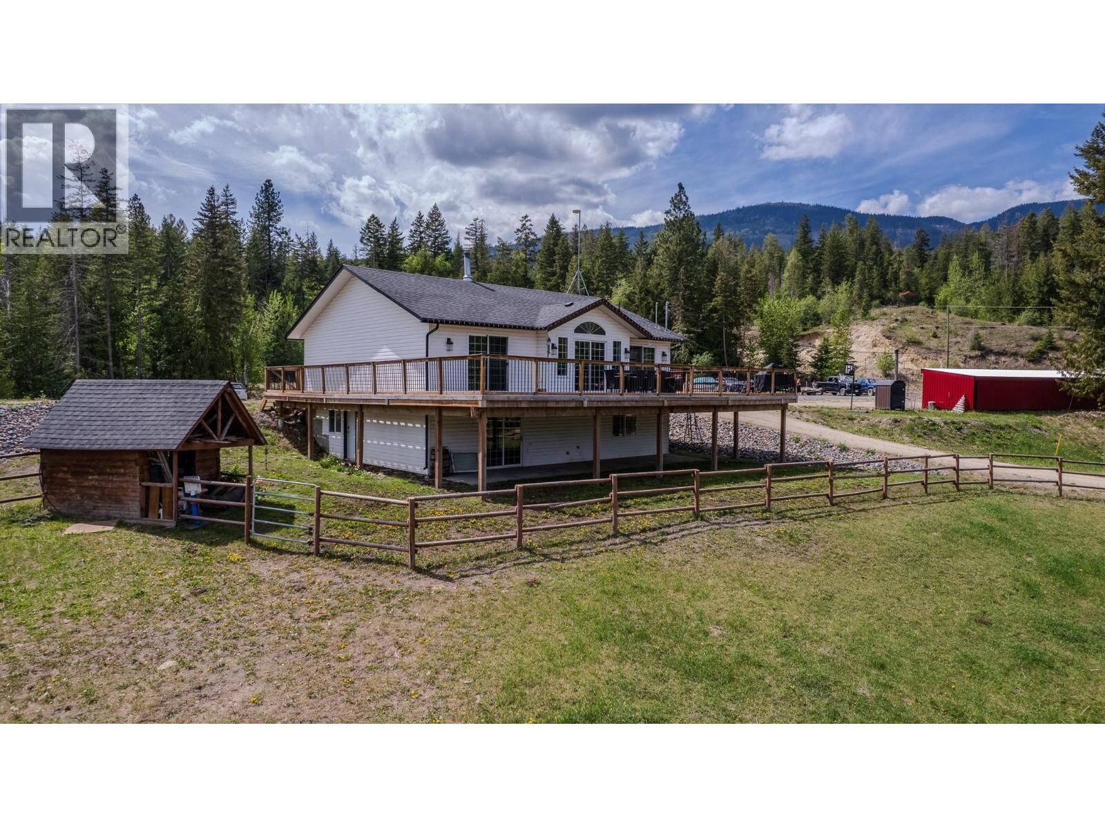 Property Photo:  2086 Yankee Flats Road  BC V1E 3J3 