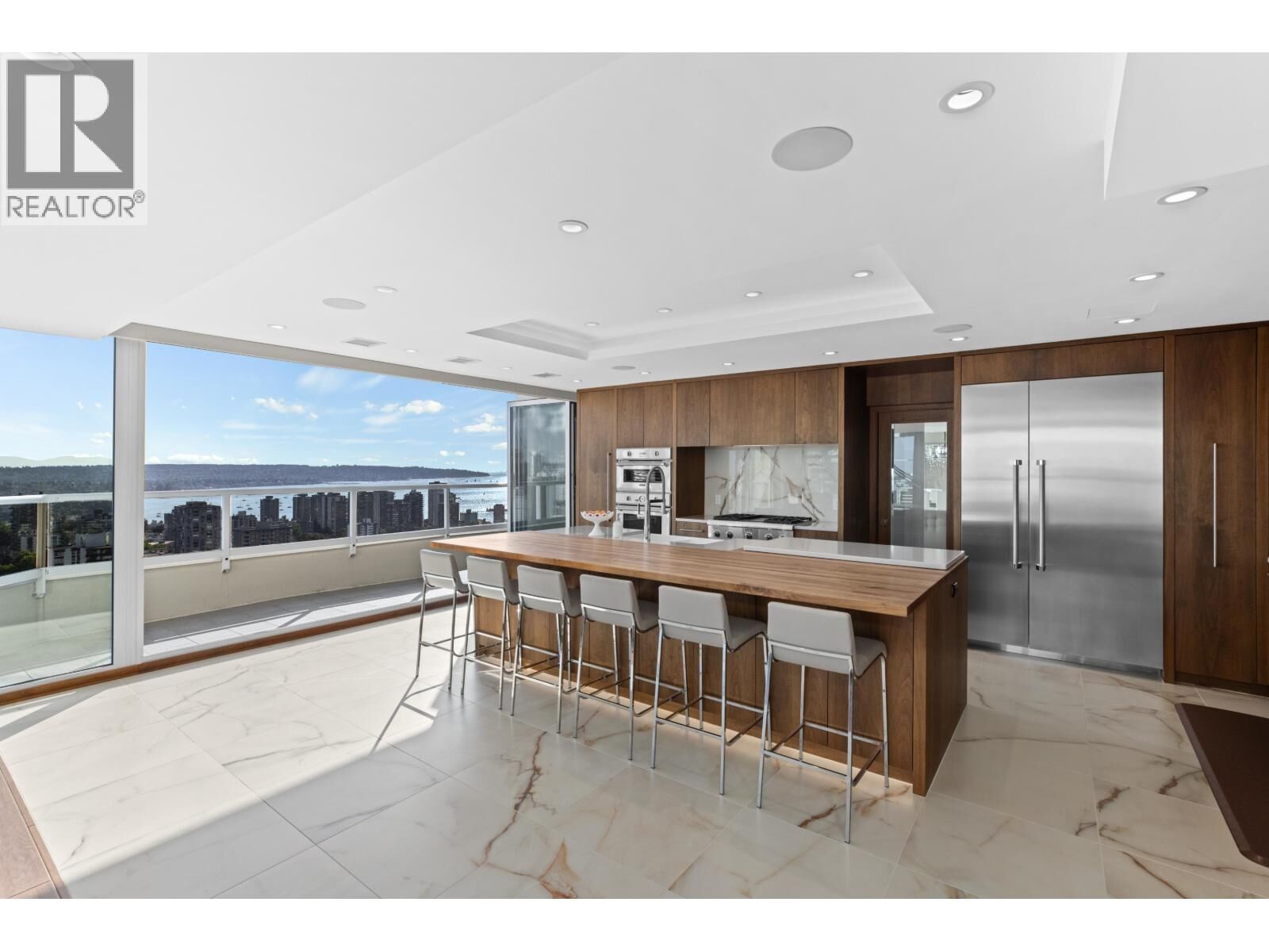 Property Photo:  717 Jervis Street 3101  BC V6E 4L5 