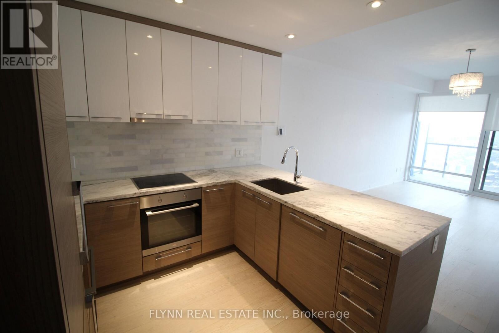 Property Photo:  488 University Avenue 3412  ON M5G 1V1 
