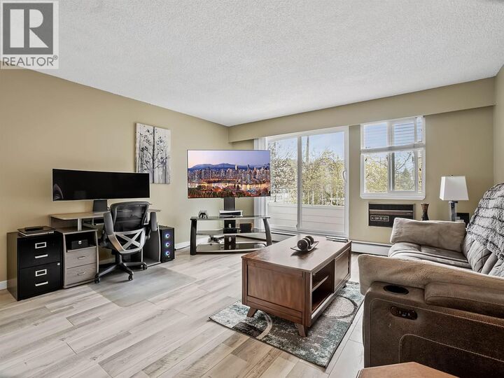 Property Photo:  12096 222 Street 207  BC V2X 5W1 
