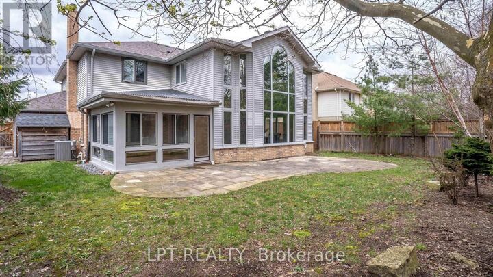 Property Photo:  488 Sunnyside Crescent  ON N5X 3N7 