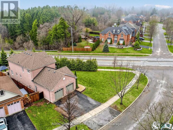 Property Photo:  2 Don Morris Court  ON L1C 5P7 