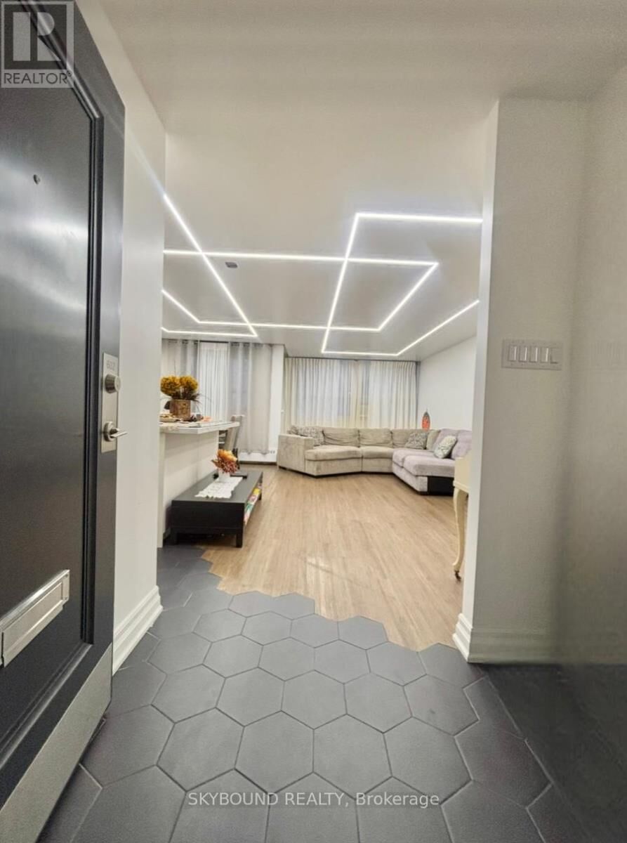 Property Photo:  451 The West Mall 602  ON M9C 1G1 