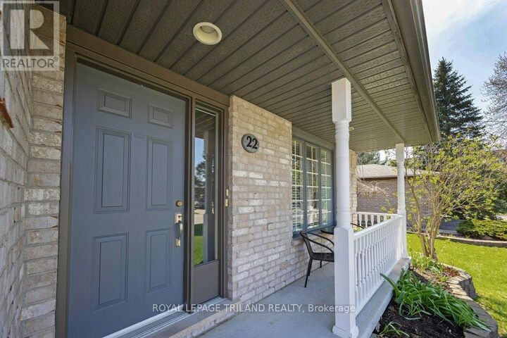 Property Photo:  22 Stoneycreek Crescent  ON N5X 3X4 