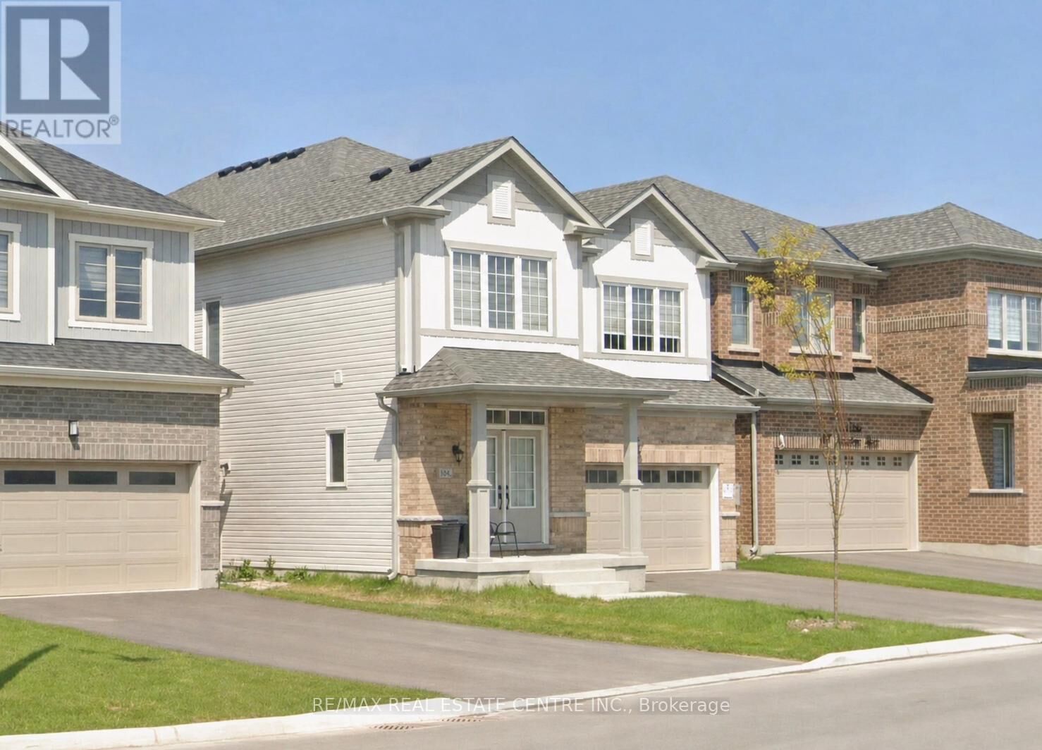 Property Photo:  104 Limestone Lane  ON L9V 3Y3 