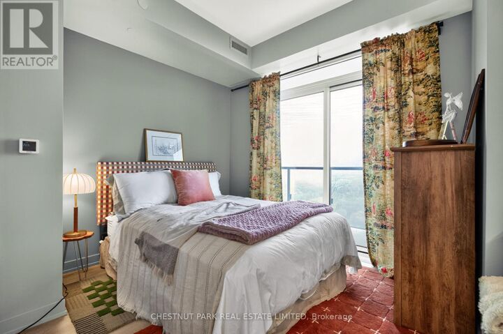 Property Photo:  117 Broadway Avenue 2810  ON M4P 1V3 