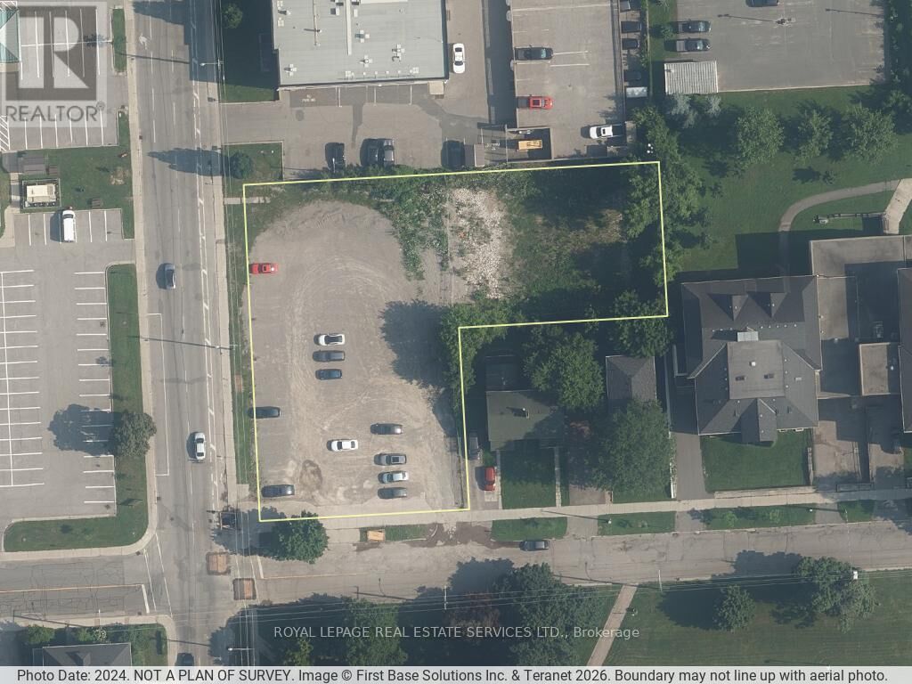Property Photo:  120 Murray Street  ON K9H 2S5 