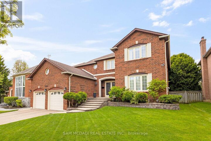 Property Photo:  5465 Shorecrest Crescent  ON L5M 4Y6 