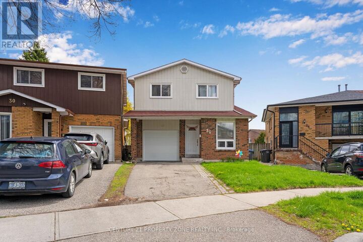 Property Photo:  32 Lady Stewart Boulevard  ON L6S 3Y3 