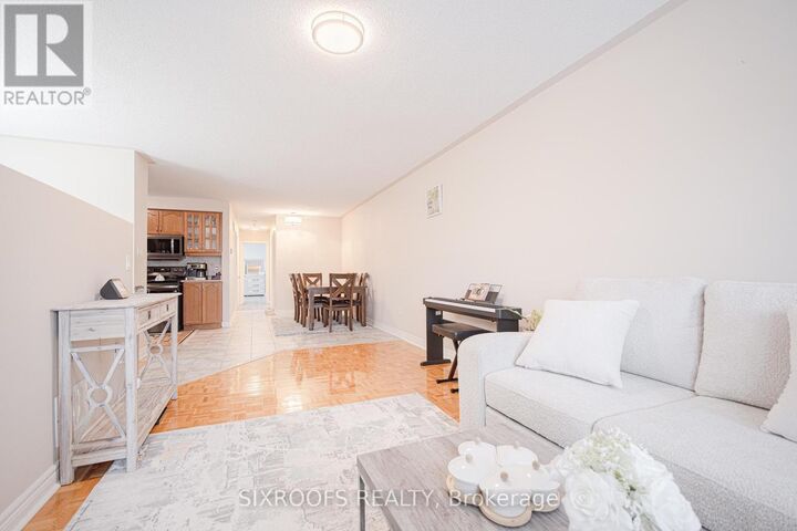 Property Photo:  23 San Vito Drive Upper  ON L4H 2S9 