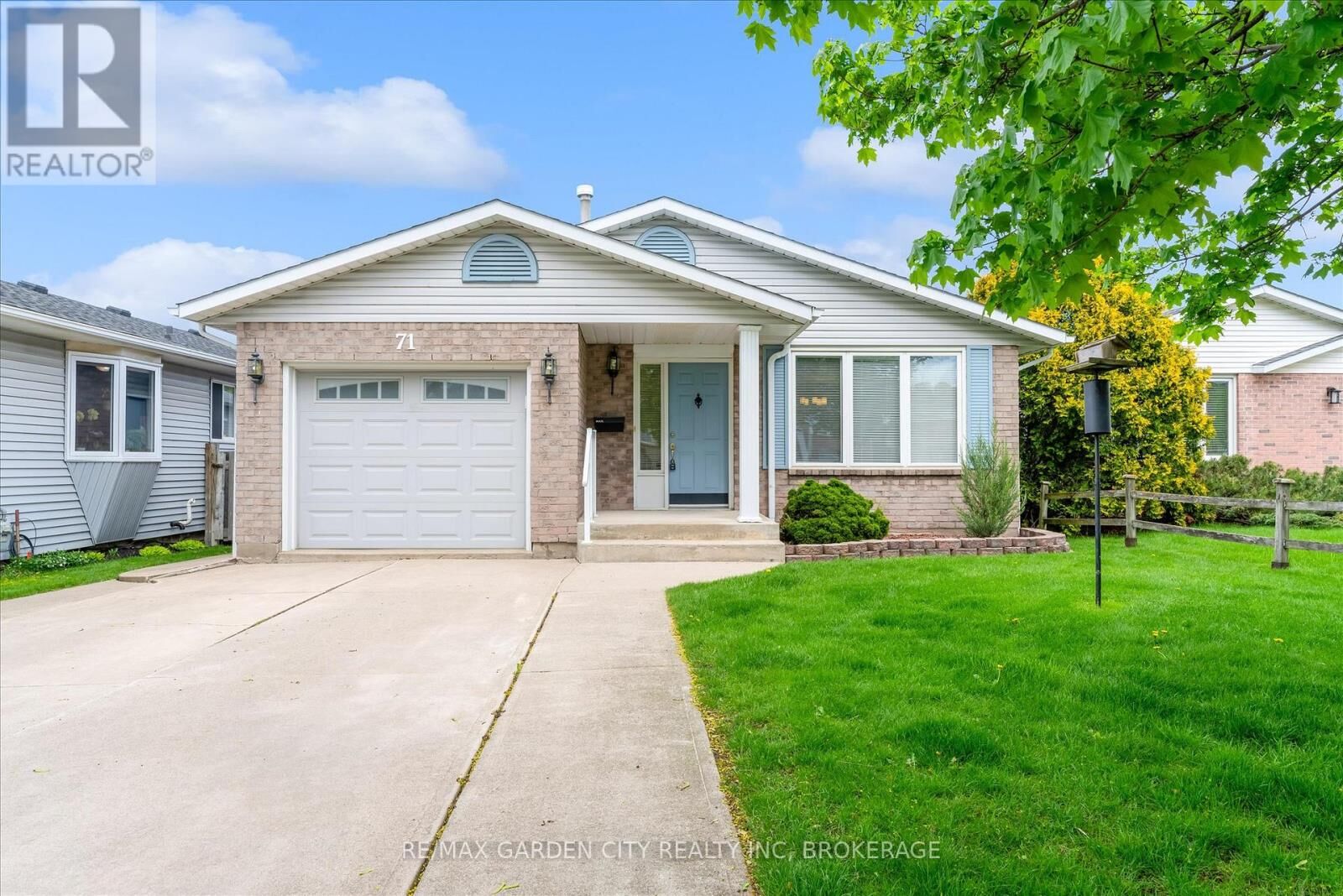 Property Photo:  71 Hazel Street  ON L2T 4B8 