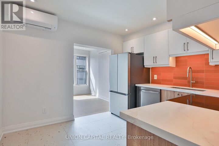 Property Photo:  612 Gerrard Street East 2  ON M4M 1Y3 