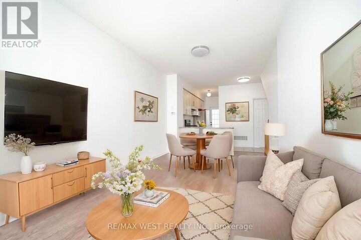 Property Photo:  11 Island Road 49  ON M1C 2P5 